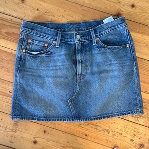 Levis skirt